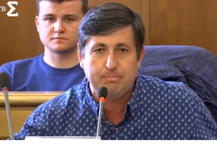 Нападавшие сломали екатеринбургскому общественнику Алексею Беззубу ребро