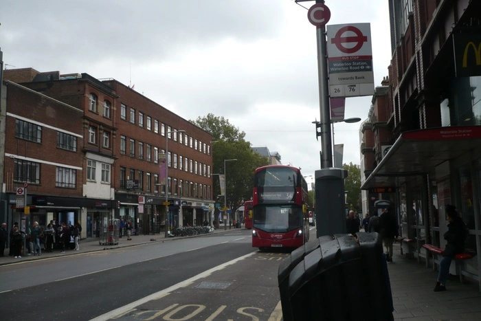 СМИ раскрыли личность чиновника, потерявшего документы об эсминце Defender