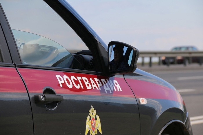 Свердловские росгвардейцы задержали подозреваемого в вооружённом нападении