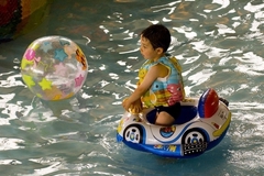 Мальчика засосало в бассейне пермского курорта