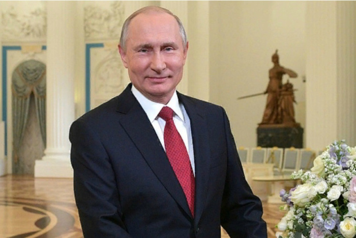 Владимир Путин поздравил всех россиянок с Международным женским днем