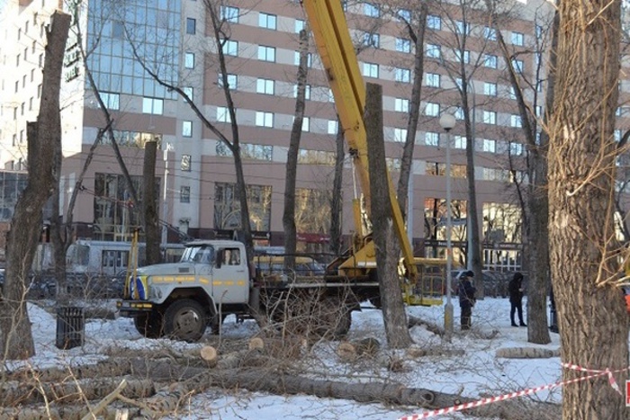 В Екатеринбурге обновят сквер на улице Белинского