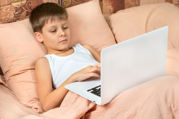 Учёные УрФУ заявили, что дети с компьютерной зависимостью отстают в развитии