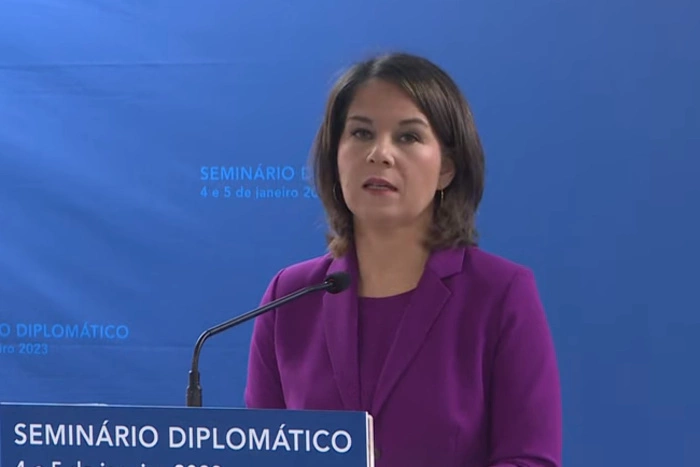 Германия раскритиковала предложение РФ о рождественском перемирии на Украине