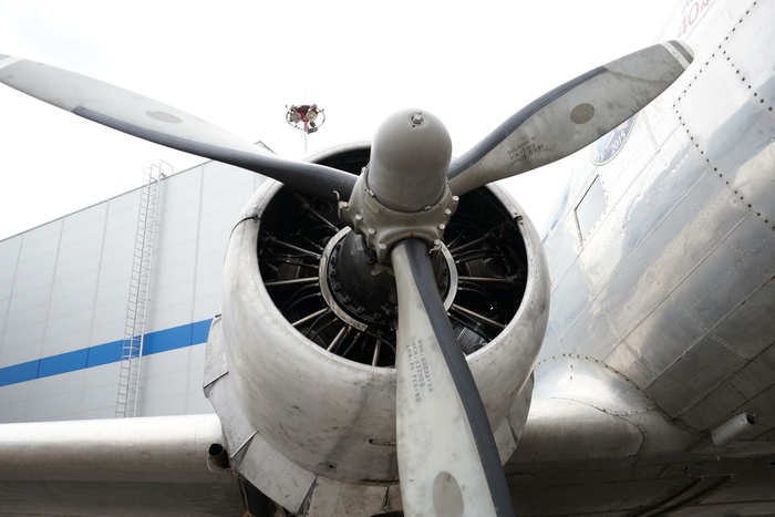 Жесткая посадка в Астане: пилоты Bek Air спасли 120 человек