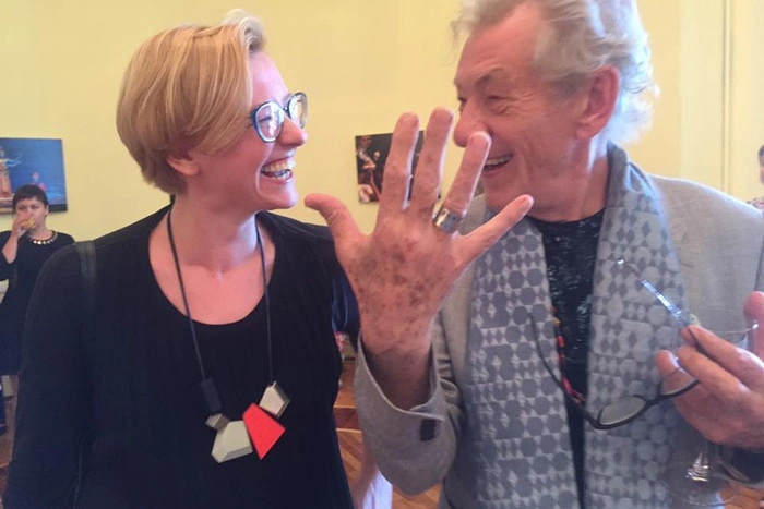 Гендальфу подарили кольцо «Белая башня»