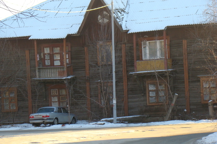 Жители Екатеринбурга провоцируют ЧП в ветхих домах