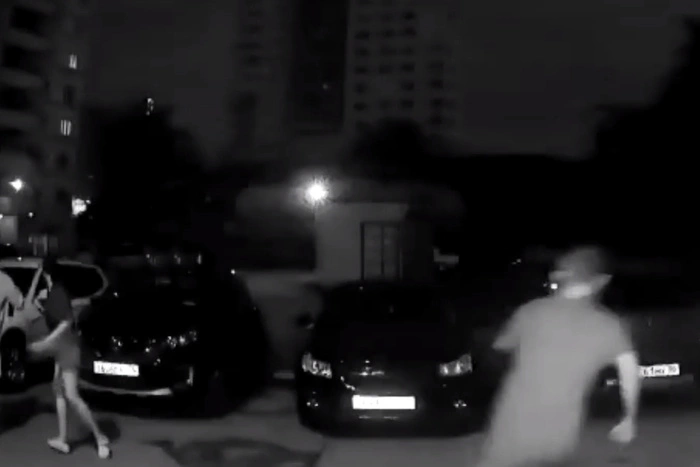 На Ботанике и Автовокзале подростки устроили погром в подъездах, чтобы снять TikTok