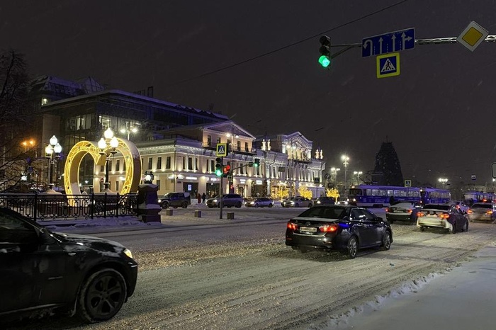 Улицу в центре Екатеринбурге закроют на время работы катка на площади