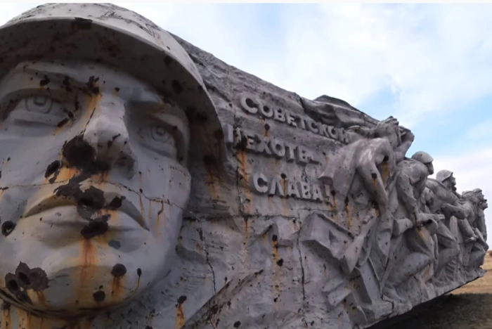 В Кремле заявили о невозможности оставить жителей Донбасса без поддержки