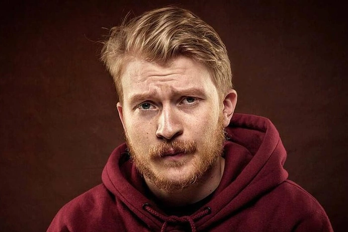 Покинувший Россию комик-иноагент пожаловался на условия жизни в США