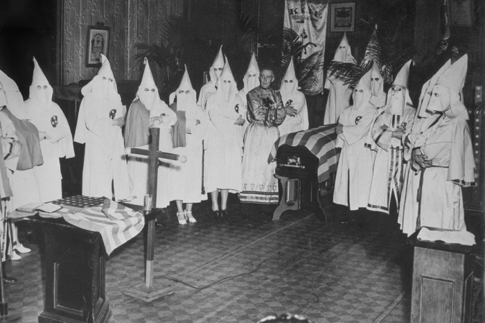 В Сети появился список членов Ку-клукс-клана. Среди них — политики США