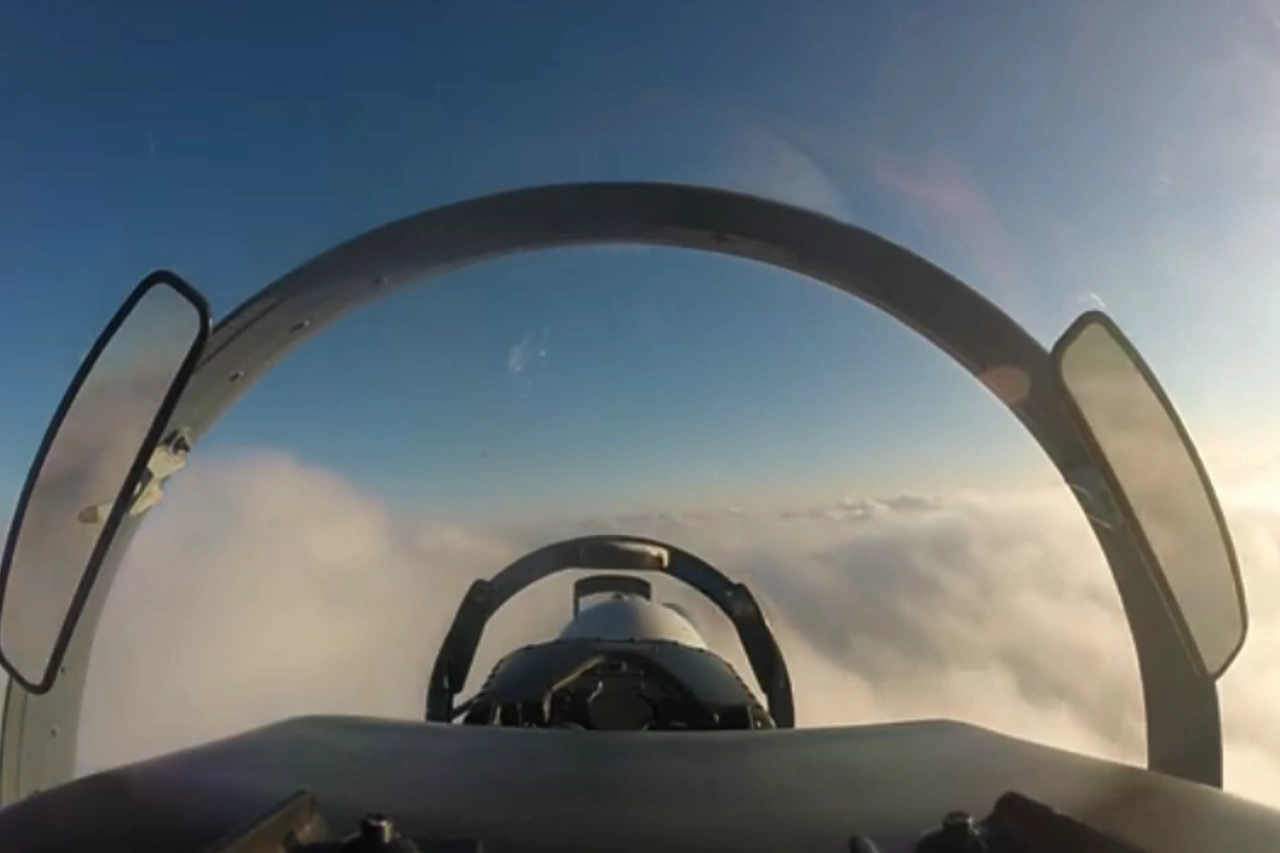 Минобороны РФ: самолет Су-30 потерпел крушение в Крыму