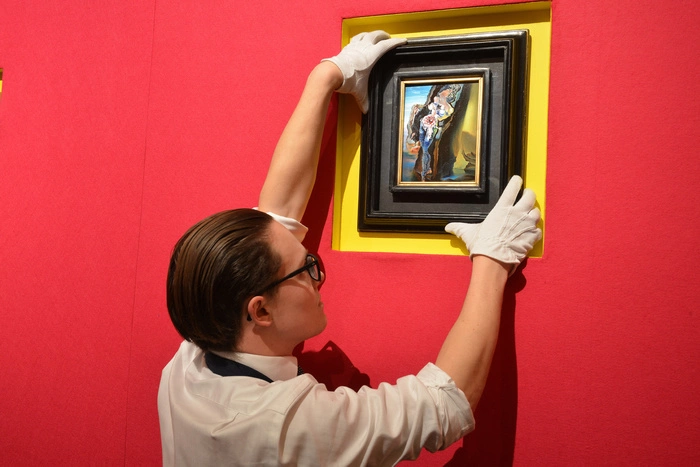 Галерея прокомментировала отказ в уголовном деле по факту инцидента с картиной