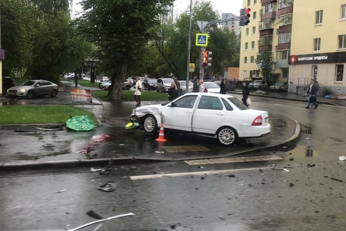 В Екатеринбурге вынесен приговор водителю, по вине которого в ДТП на Крауля погибла женщина