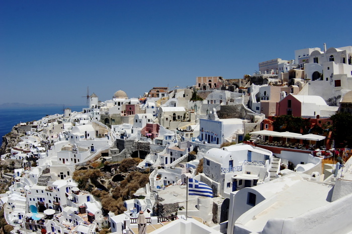 Европейские туристы: Греция нам должна