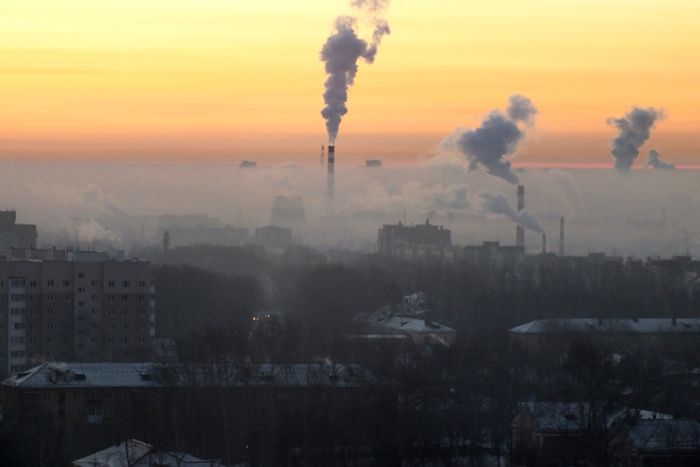 В смоге над Екатеринбургом обвинили высотные дома, оборудованные котельными