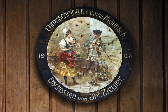 Убийцу, расстрелявшего девушек на Уктусе, ищут среди страйкболистов