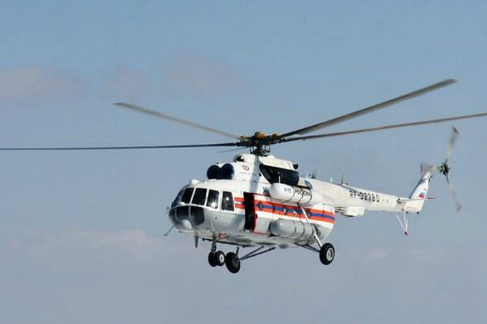 Единственный вертолёт свердловского МЧС, тушивший пожар в заповеднике, был отдан для нужд министра