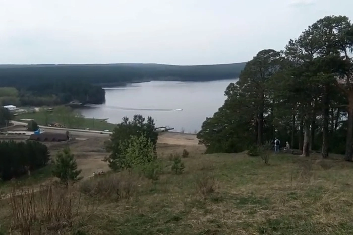 Жители Сысерти начали собирать подписи против строительства «Баден-Бадена»