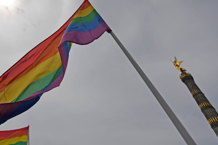 Российские правозащитники вывезли из Чечни более 40 геев