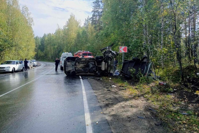 Ребенок умер по пути в больницу после ДТП на Урале (ФОТО)