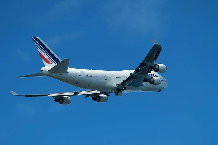 Трамп объяснил избирателям, почему принятый им в дар от Катара роскошный самолет не является взяткой