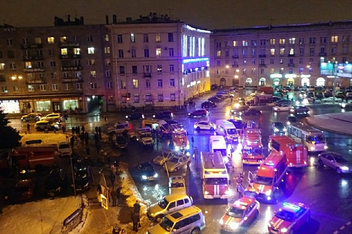 В X5 Retail Group рассказали подробности взрыва в магазине в Петербурге