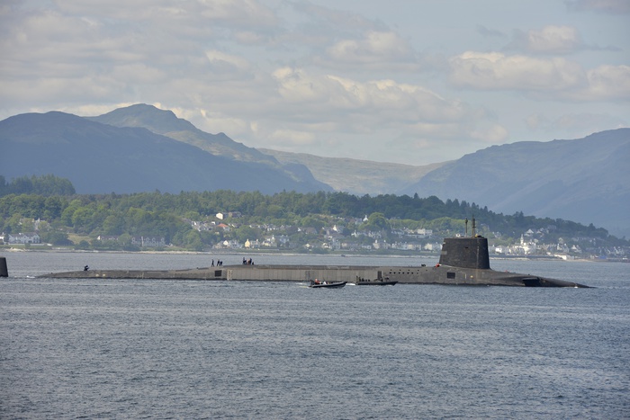 Британская атомная субмарина столкнулась с торговым судном у берегов Гибралтара