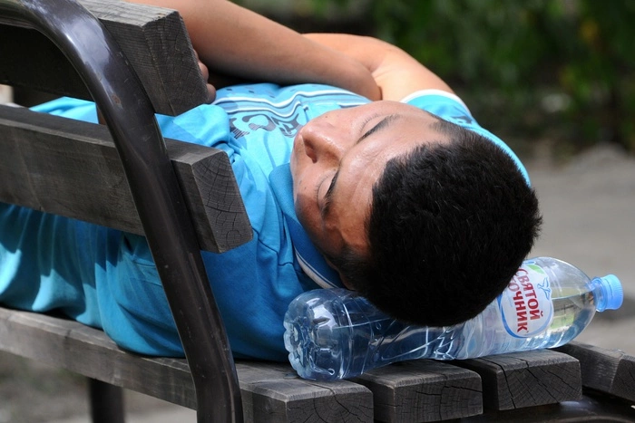 Медики: Недосып провоцирует ожирение и алкоголизм