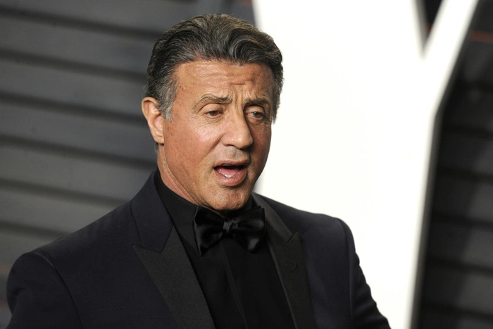 Сталлоне опроверг обвинения в принуждении к сексу 16-летней фанатки