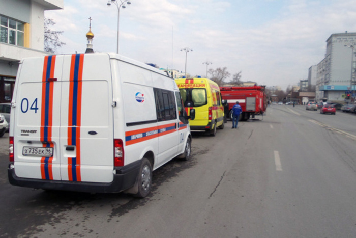 В Екатеринбурге из-за сообщения о бомбе эвакуировали школу № 37