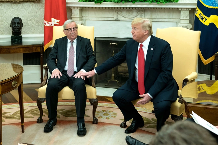Евросоюз уступил Трампу в торговой войне