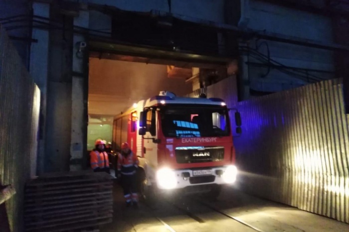 Пожарные успели спасти цех на ЖБИ от полного выгорания