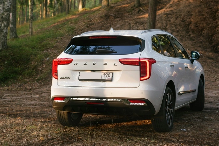 В китайских автомобилях екатеринбуржцев обнаружили дефект, из-за которого может произойти короткое замыкание