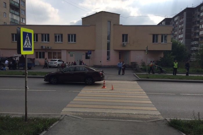Иномарка сбила пешехода, переходившего дорогу по «зебре» на Куйбышева