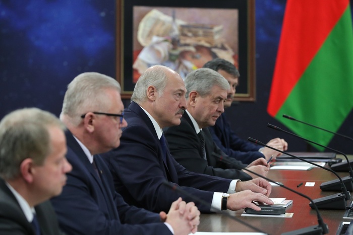 Лукашенко заявил об истерике Москвы из-за сотрудничества Минска с Западом