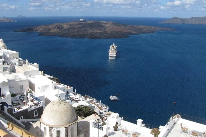 Греция признает Спутник-V и ждет российских туристов раньше, чем планировалось