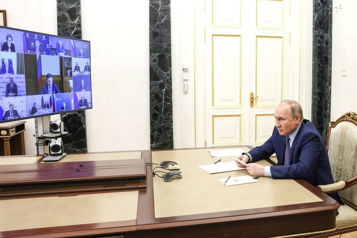 Путин поручил оценить стратегию участия России в ВТО