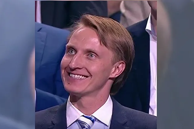 Конькобежец Иван Скобрев доволен тем, что его улыбка стала мемом