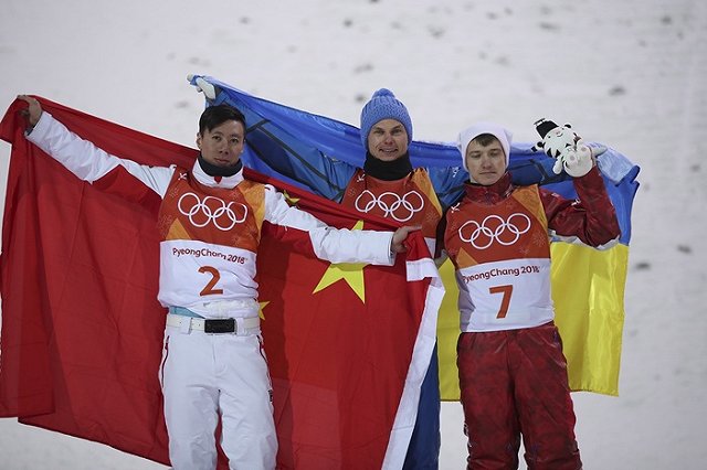 Украинский олимпиец не придал объятиям с россиянином политического значения