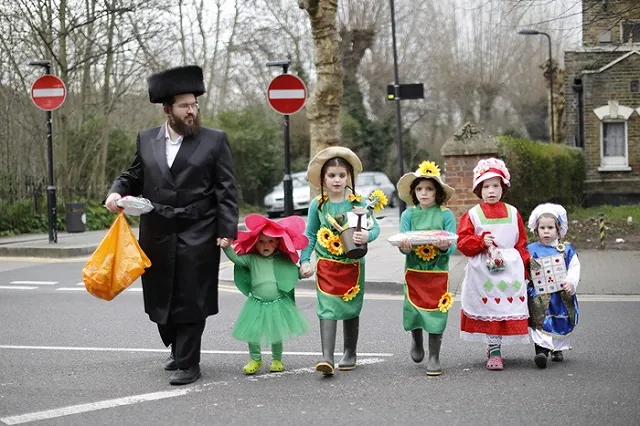 Взрыв на еврейском празднике в Лондоне мог произойти из-за смартфонов