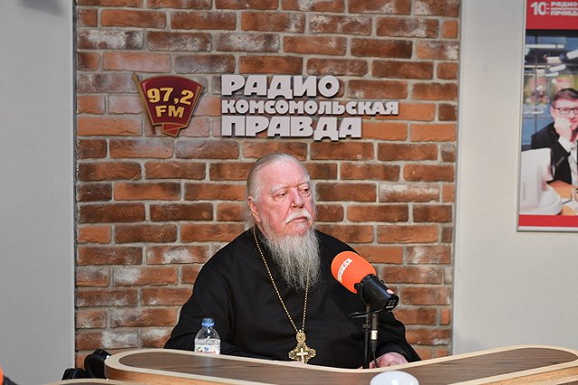 Протоиерей Димитрий Смирнов вылечился от коронавируса