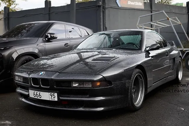 В Екатеринбурге заметили редчайший спорткар BMW