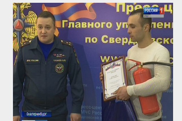 Высокинский пообещал помочь мигранту, спасшему детей, но оставшемуся без жилья