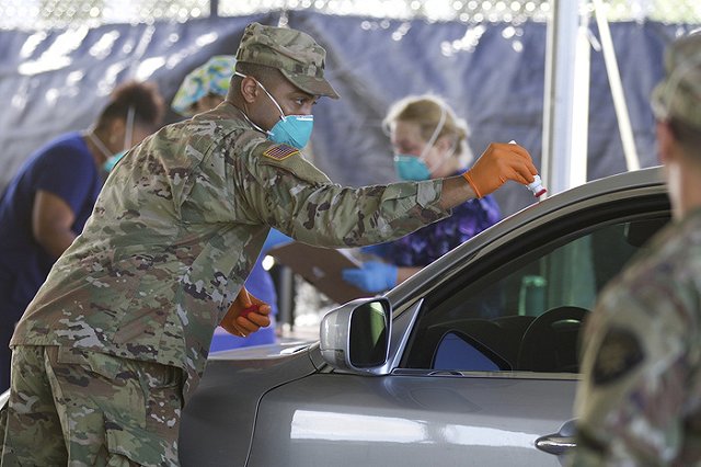 Дональд Трамп приказал ввести войска Национальной гвардии в Нью-Йорк и Вашингтон