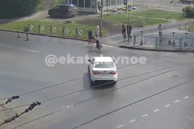 Студентка из Екатеринбурга оказалась парализована после ДТП