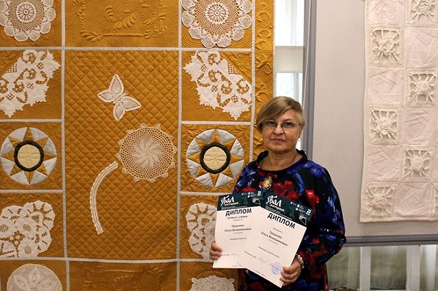 Мастера из екатеринбургского музейного центра «Гамаюн» сшили лучший в России пэчворк