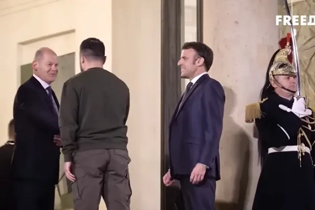 МИД России попросил Францию объяснить желание Макрона посетить саммит БРИКС