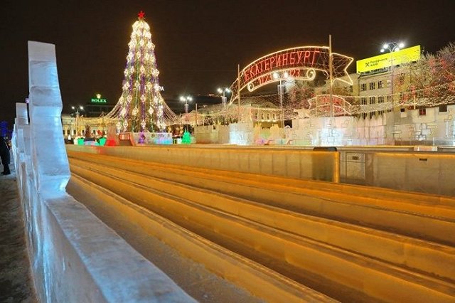 В администрации Екатеринбурга рассказали, почему решили отказаться от живой ели в Ледовом городке